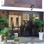 Nungmaru Guesthouse